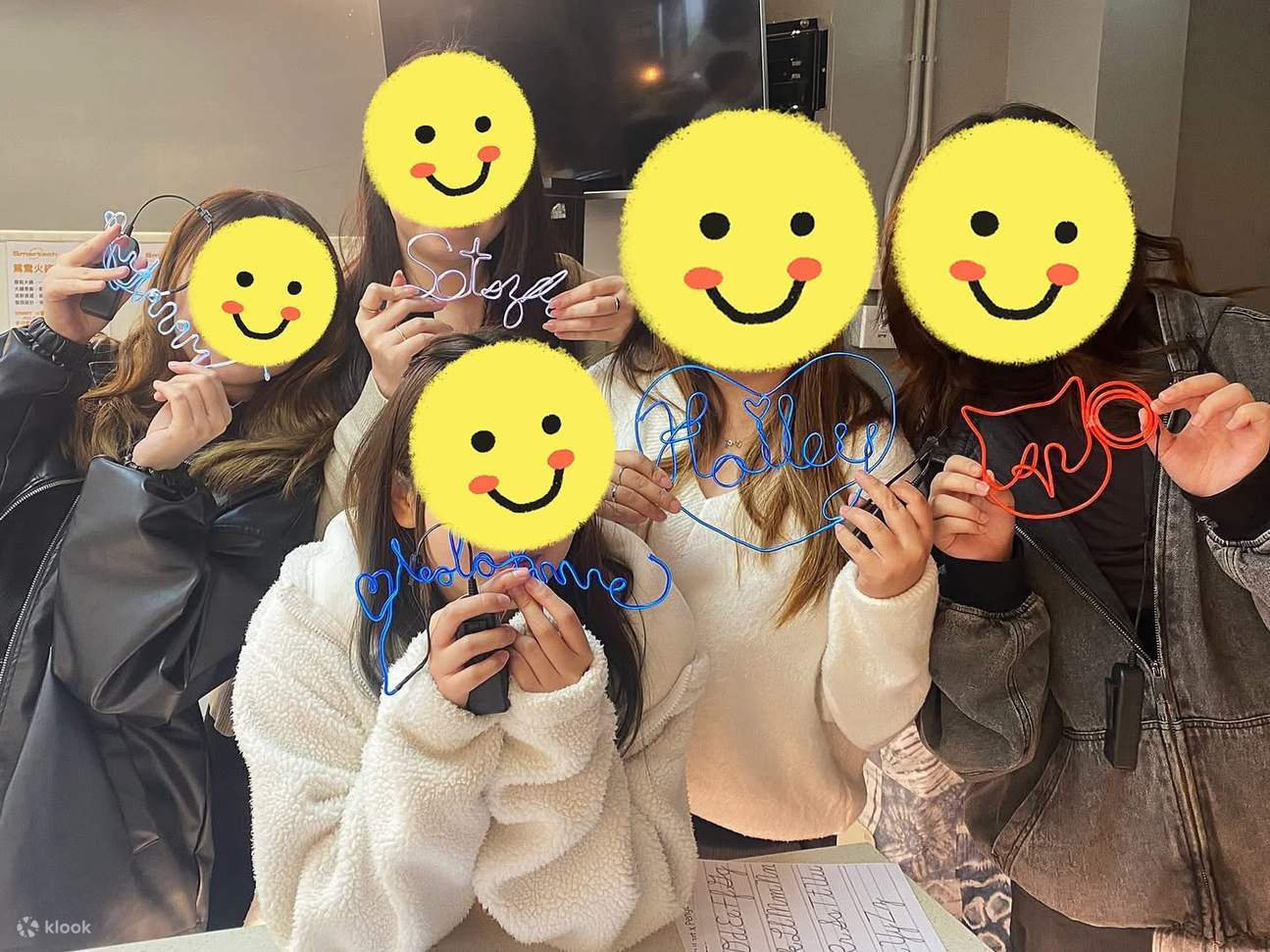 JUST BE霓虹灯冷光线艺术工作坊 【  即送小流体熊工作坊】｜香港马湾艺术村